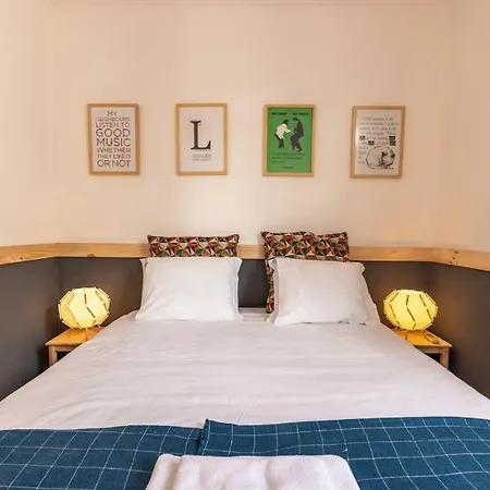 Fantastic Family In Estrela Apartment